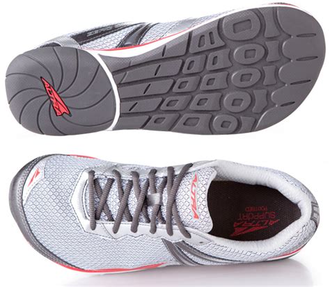 altra running shoes wider forefoot.